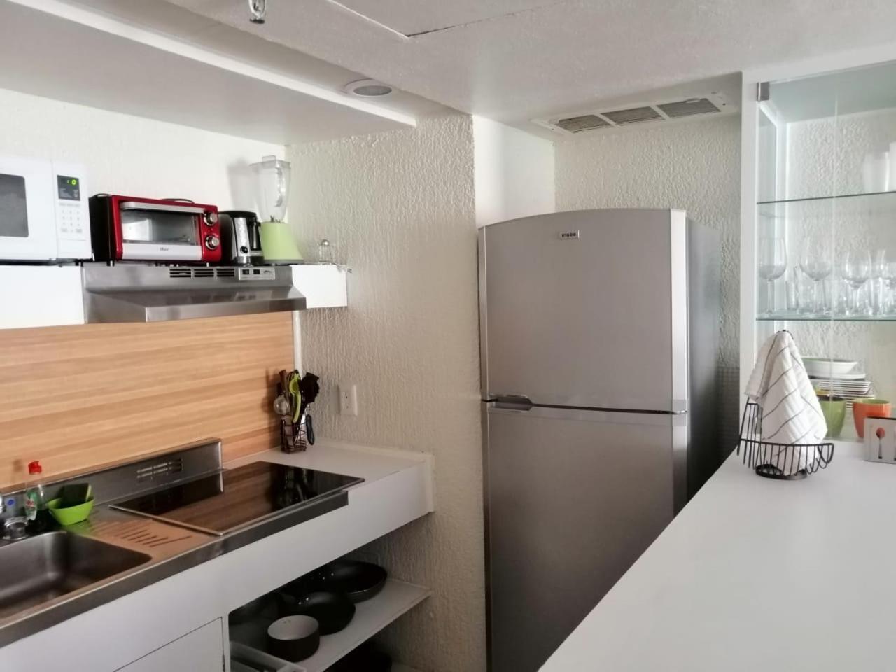 Beachfront Getaway Condo Cancun Room photo